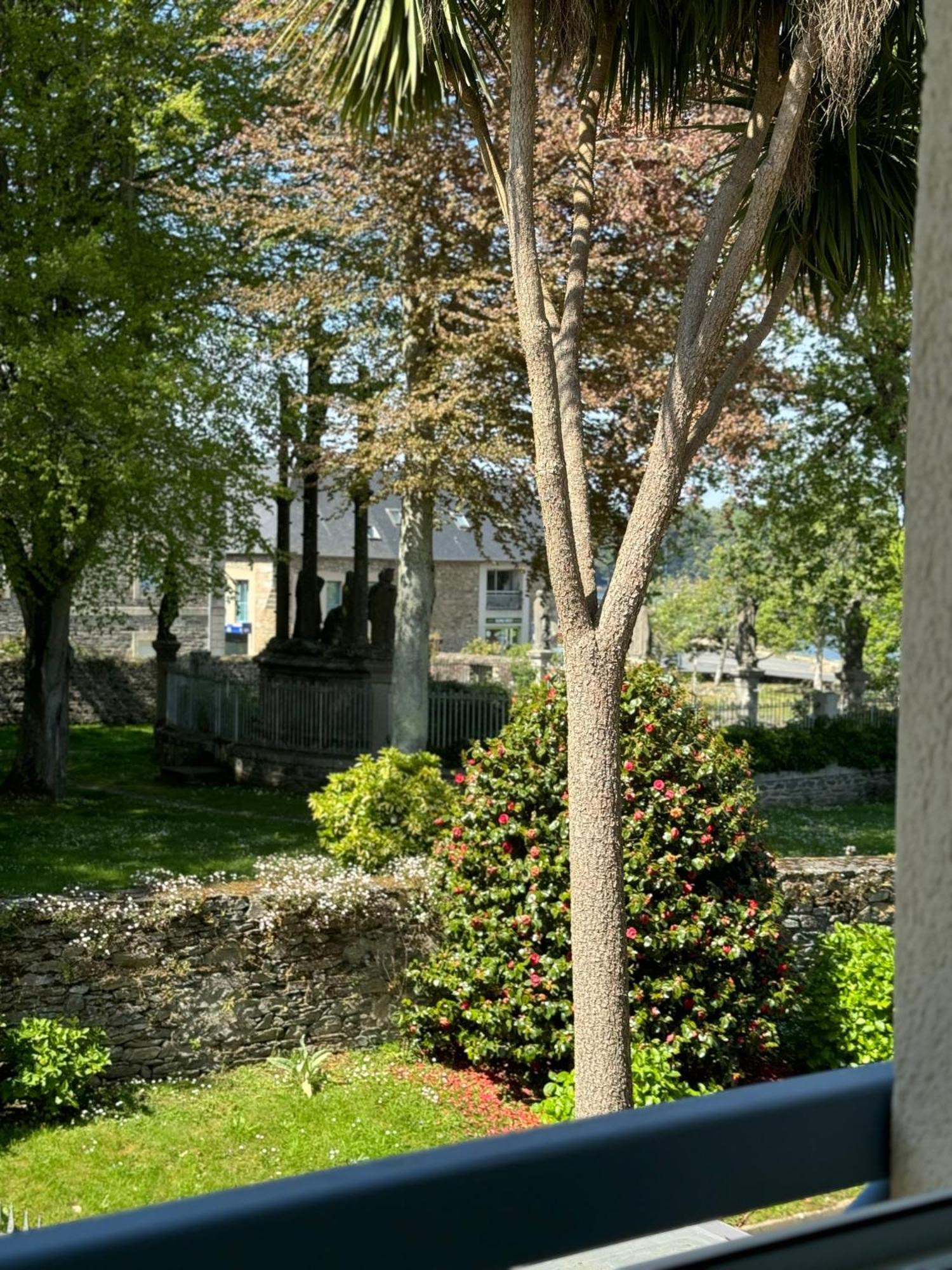 Hotel Aigue Marine Tréguier Buitenkant foto