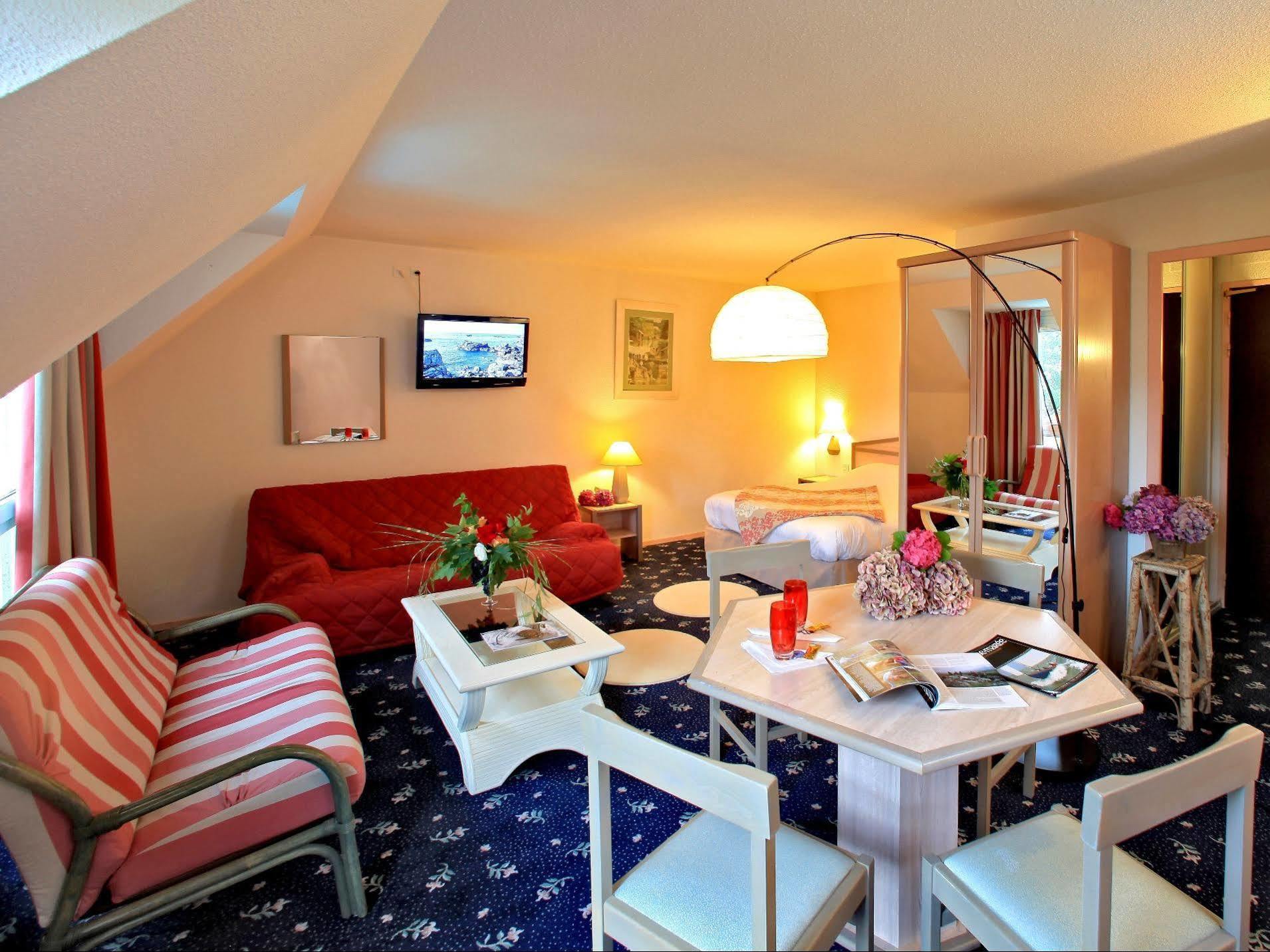 Hotel Aigue Marine Tréguier Buitenkant foto